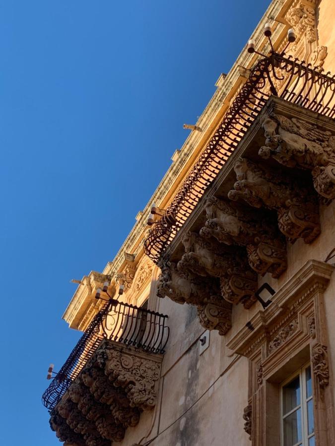 Esperia Luxury Suite & Apartment Noto Ното Екстер'єр фото